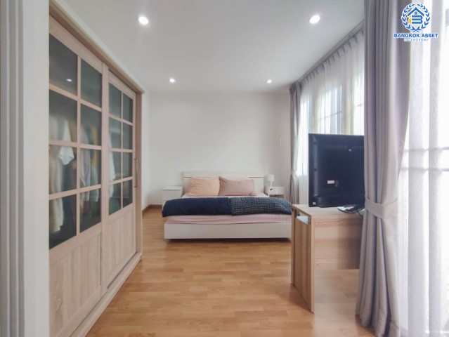 *****ทาวน์เฮ้าส์มือสองย่านนนทบุรี ม.ชวนชื่นทาวน์ กาญจนาภิเษก-บางใหญ่ บนเนื้อที่ 21.4 ตร.ว. ฟังก์ชันจัดเต็ม 4 ห้องนอน 3 ห้องน้ำ 2 ที่จอดรถ บ้านใหม่ ตกแต่งพร้อมอยู่ แถมฟรี! 2 เครื่องปรับอากาศ ใกล้รถไฟฟ้าสายสีม่วง "สถานีคลองบางไผ่" และทางด่วน "ศรีรัช"